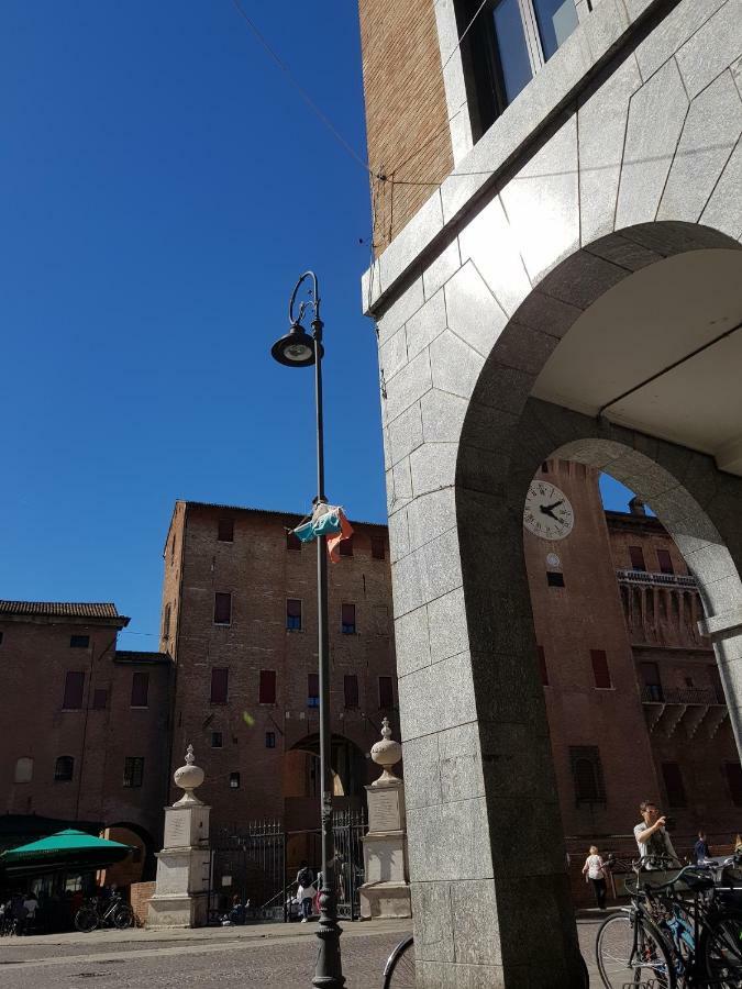 Apartamento A Due Passi Dal Castello Ferrara Exterior foto